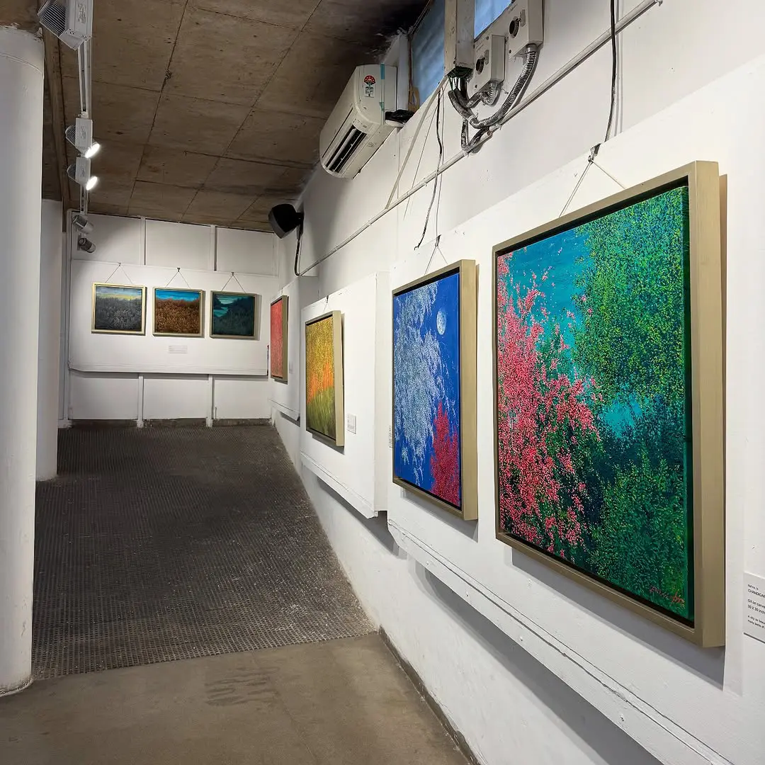 art exhibition